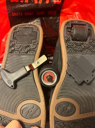 Zapatillas Heelys Talla 39 Negras y Marrones