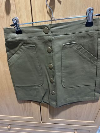 Lote 3 mini faldas: negra, verde y vaquera