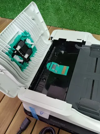 HP Scanjet Escáner de Superficie Plana Pro 2500 f1