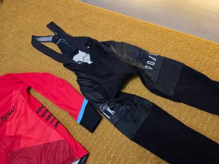 Conjunto Ciclismo GOBIK Crew Rojo y Negro talla L