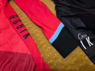 Conjunto Ciclismo GOBIK Crew Rojo y Negro talla L