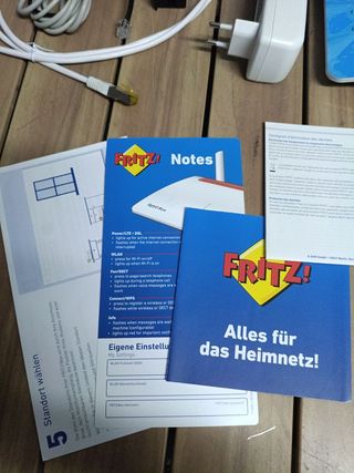 AVM FRITZ!Box 6890 LTE- Routers inalámbricos