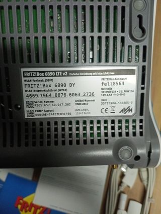AVM FRITZ!Box 6890 LTE- Routers inalámbricos