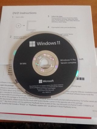 Windows 11 Pro DVD Spagnolo Scatola Sigillata