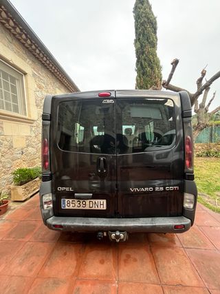 Opel Vivaro 2005