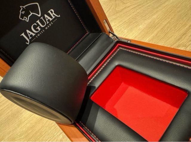 Caja de reloj Jaguar