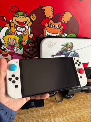 Nintendo Switch OLED Blanca + Accesorios Originale