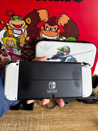 Nintendo Switch OLED Blanca + Accesorios Originale