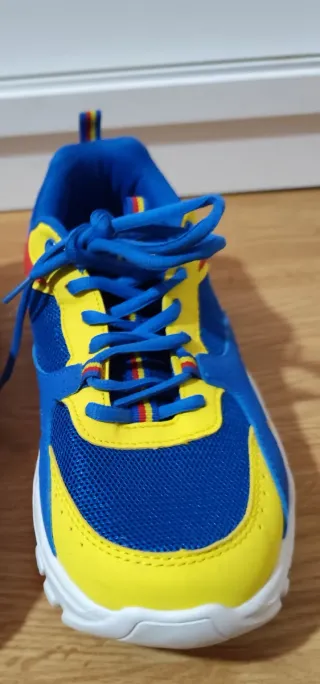 Zapatillas deportivas sneakers sin usar