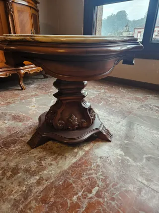Mesa de centro de madera y marmol