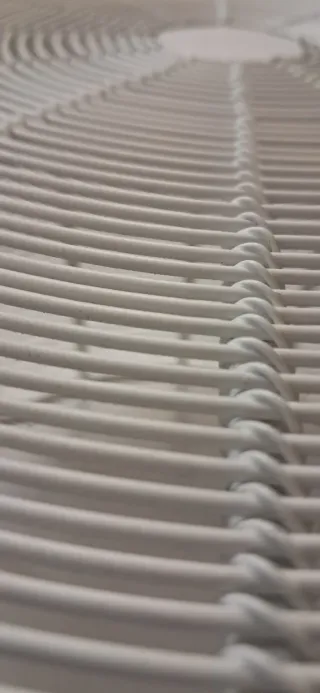 Mesa auxiliar diseño metálica blanca