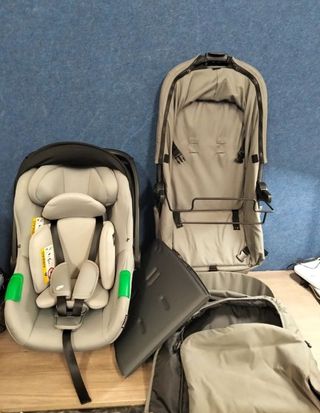 Kinderkraft Moov 2 3 en 1 Gris
