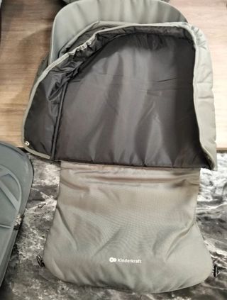 Kinderkraft Moov 2 3 en 1 Gris