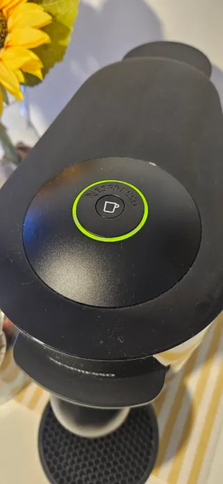 Cafetera Nespresso Vertuo Plus