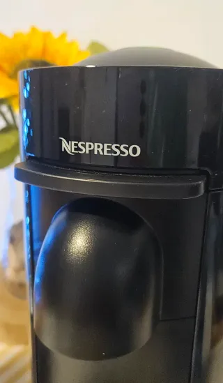 Cafetera Nespresso Vertuo Plus