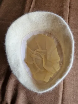 Berretto di lana bianco da donna