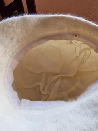 Berretto di lana bianco da donna