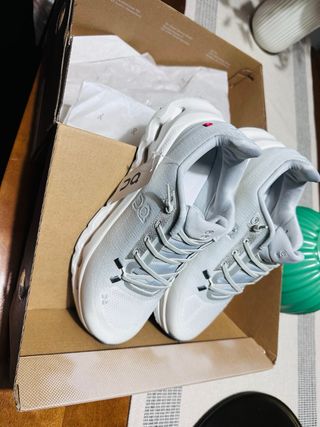 Zapatillas ON CLOUD Running Talla 40 Nuevas