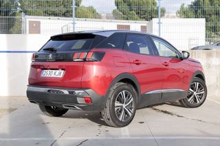 Peugeot 3008   1.5L BlueHDi 96kW 130CV SS Allure