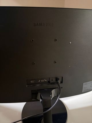 Monitor Curvo Samsung CF390 24