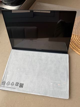 ASUS Zenbook 14 OLED