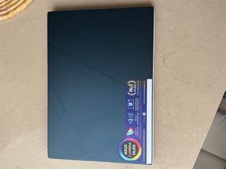 ASUS Zenbook 14 OLED