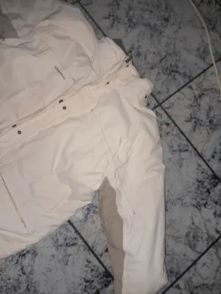 Chaqueta Quechua Beige y Blanca