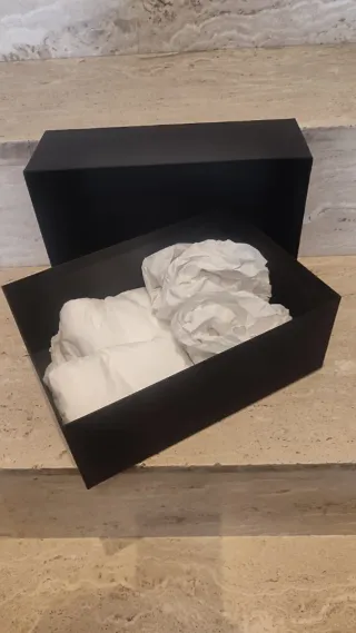 Caja regalo Chanel negra con cinta