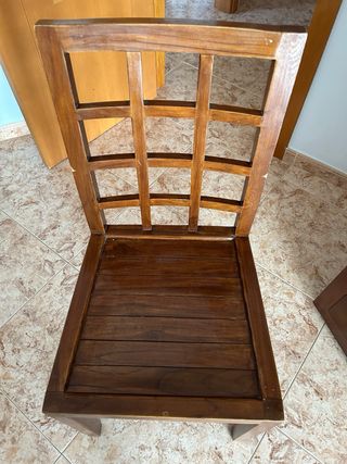 Mesa y 4 sillas madera Banak