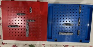 Juego 3 en 1: Coloca 4, Hundir Barcos, Cual es cua