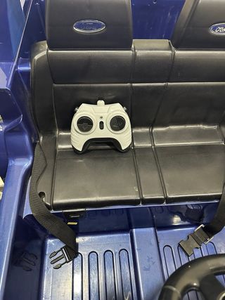 Coche eléctrico niño