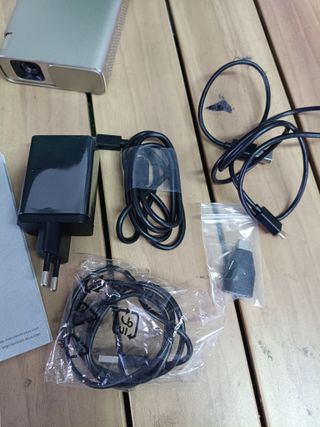 Asus ZenBeam Go E1Z - Proyector USB de bolsillo