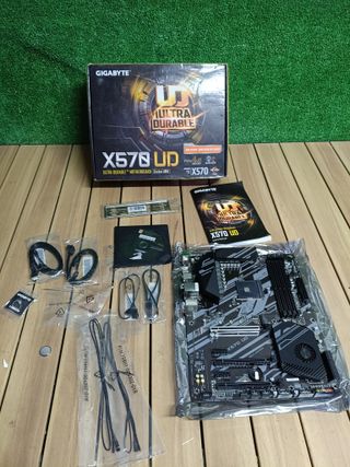 Placa base GIGABYTE X570 UD (AMD Ryzen 5000/X570/ATX/PCIe4.0/DDR4/USB3.2 Gen 1/Realtek ALC887/M.2/Realtek GbE LAN/Placa Base para Juegos)