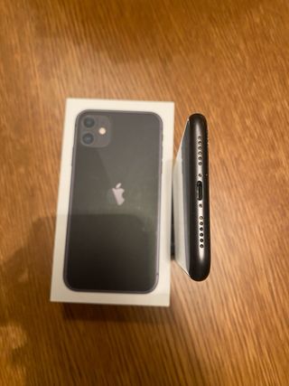 iPhone 11 Negro/Gris Espacial