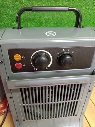 Calentador Honeywell CZ2104EV2 – 2500W, Gris