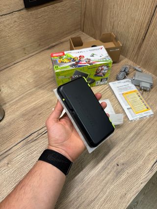 New Nintendo 2DS XL Negra nueva Completa