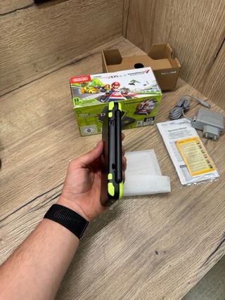 New Nintendo 2DS XL Negra nueva Completa