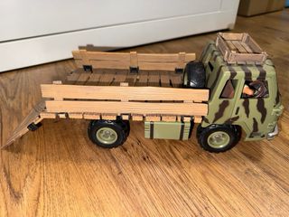 Casa Safari Schleich 42003 y camion safari 42004