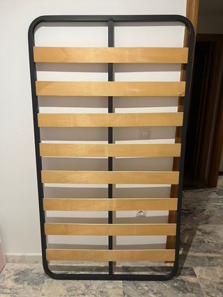 Somier de cama metálico con lamas de madera