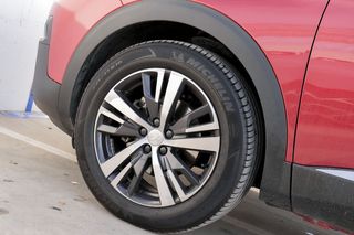 Peugeot 3008   1.5L BlueHDi 96kW 130CV SS Allure