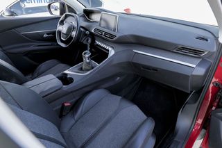 Peugeot 3008   1.5L BlueHDi 96kW 130CV SS Allure