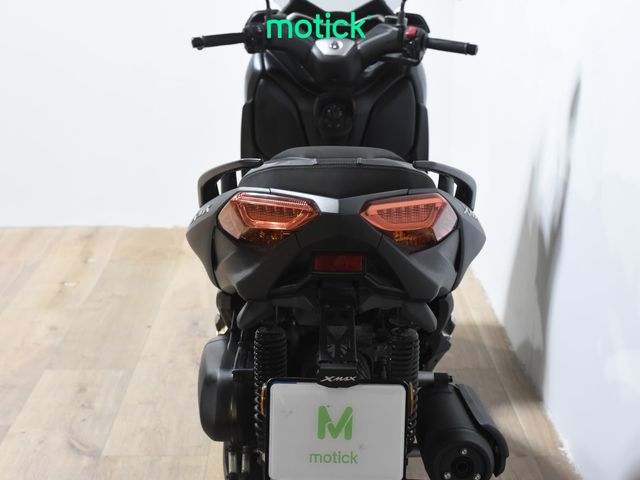 YAMAHA XMAX 125