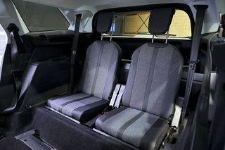 Peugeot 5008   Allure 1.6L BlueHDi 88kW 120CV SS