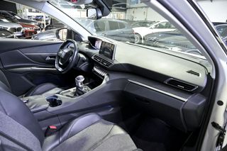 Peugeot 5008   Allure 1.6L BlueHDi 88kW 120CV SS