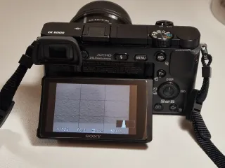 Sony A6000 + Objetivo 16-50mm