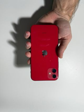 iPhone 11 64 GB Rojo