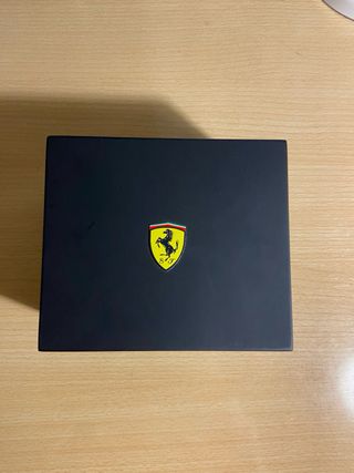 Reloj Ferrari Negro y Naranja Nuevo