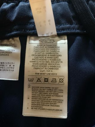 Pantalón Adidas Azul con Rayas Blancas