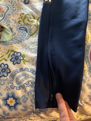 Pantalón Adidas Azul con Rayas Blancas