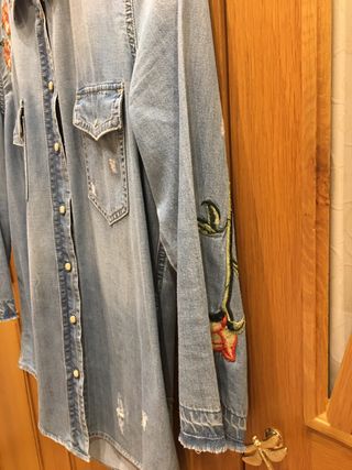 Camisa tejana Zara Woman bordada